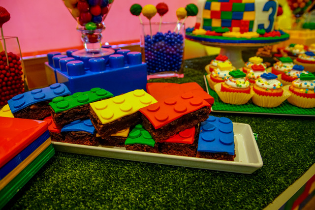 Atlanta-Kids-Birthday-Party_J.-Divine-Events_B-Inspired-Feature_Sweet-Seats-Lego-Theme5.jpeg
